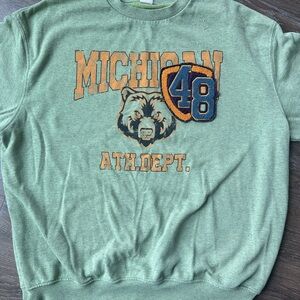 Urban Outfitters Women’s Vintage Michigan Sweatshirt